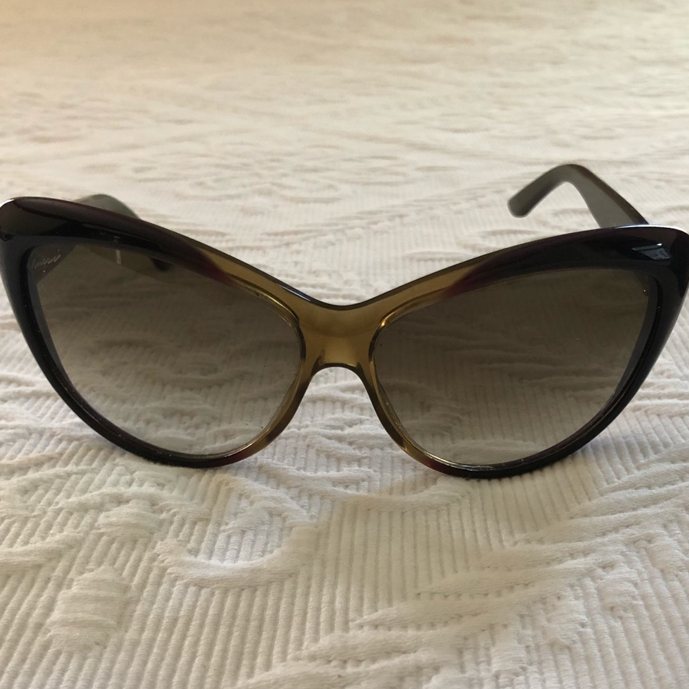 Gucci Cat eye sunglasses